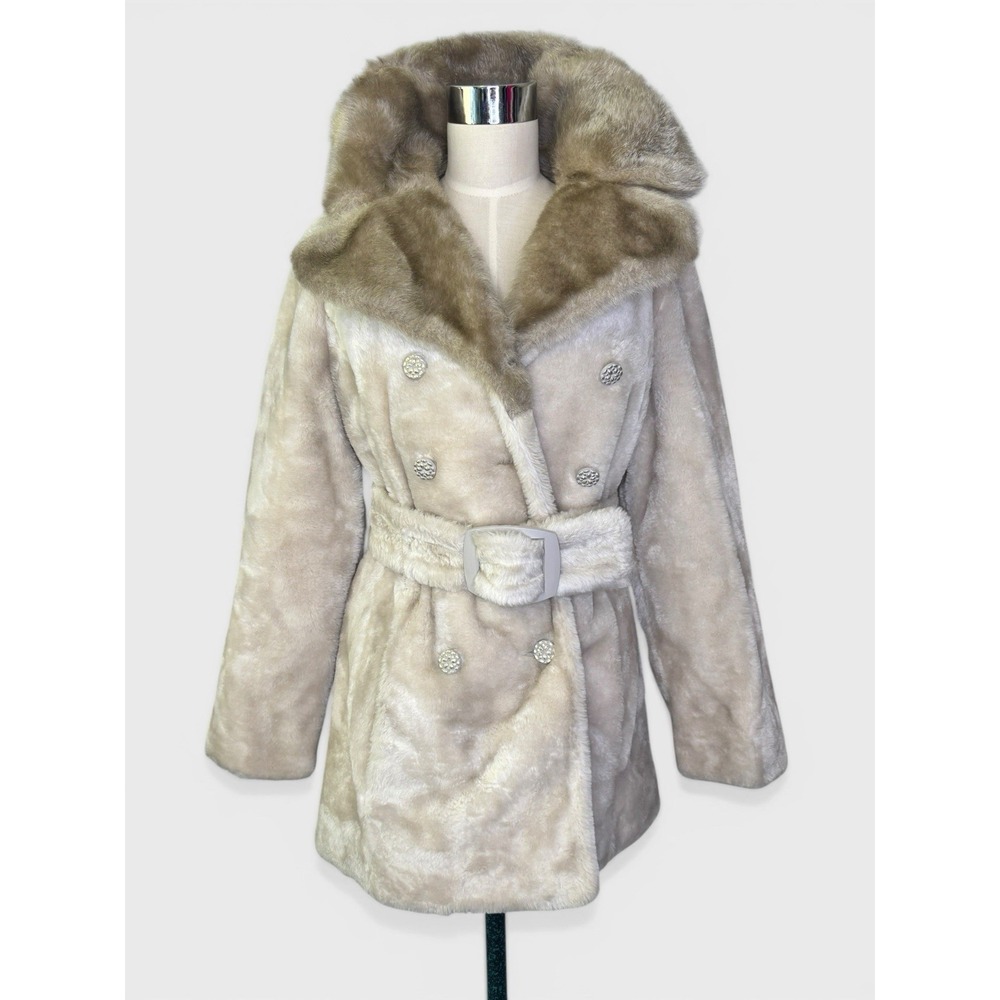 VTG Betty Rose ILGWU Union Made Beige Faux Fur Belted Coat Women's